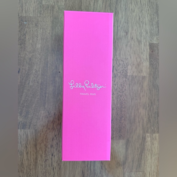New In Box, Lilly Pulitzer 16 oz. Travel Mug, print is Desert Palm. - Picture 5 of 15
